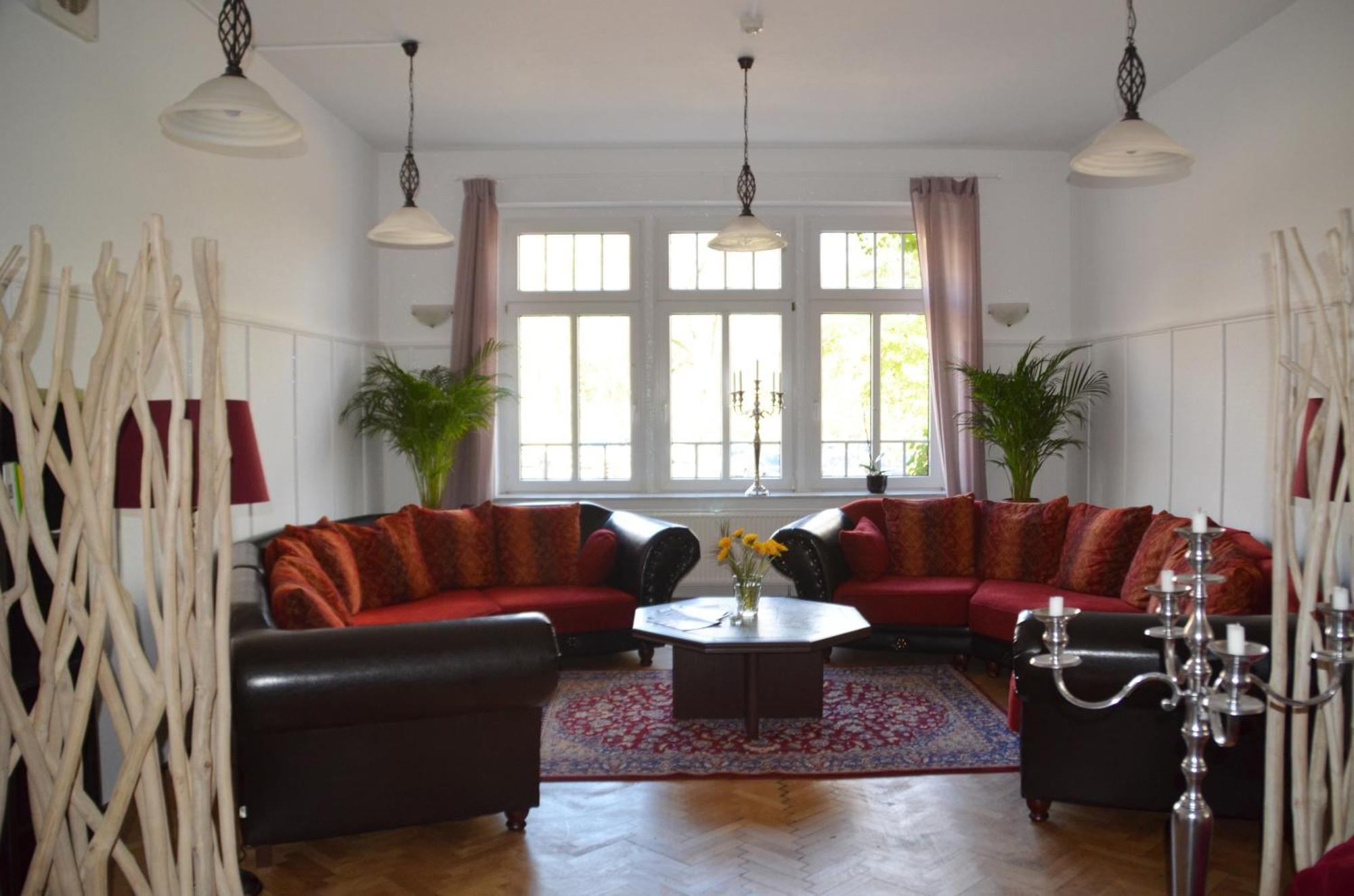 Hotel Zur Koeppe Бад Клостерлаусниц Екстериор снимка