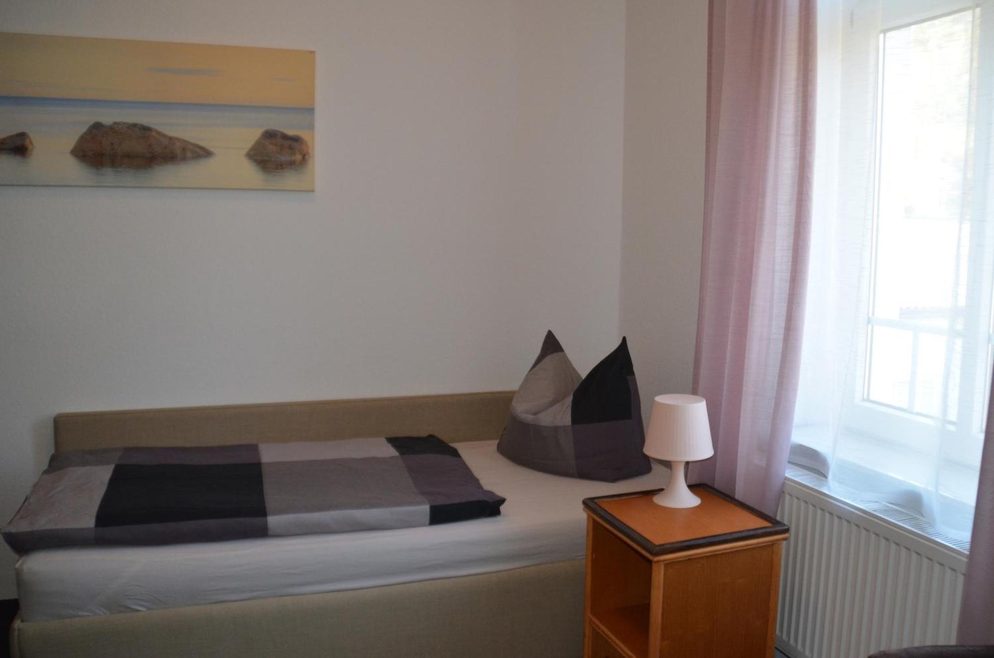 Hotel Zur Koeppe Бад Клостерлаусниц Екстериор снимка